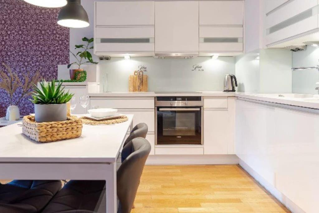 קרקוב Uroczy Apartament - Angel City מראה חיצוני תמונה